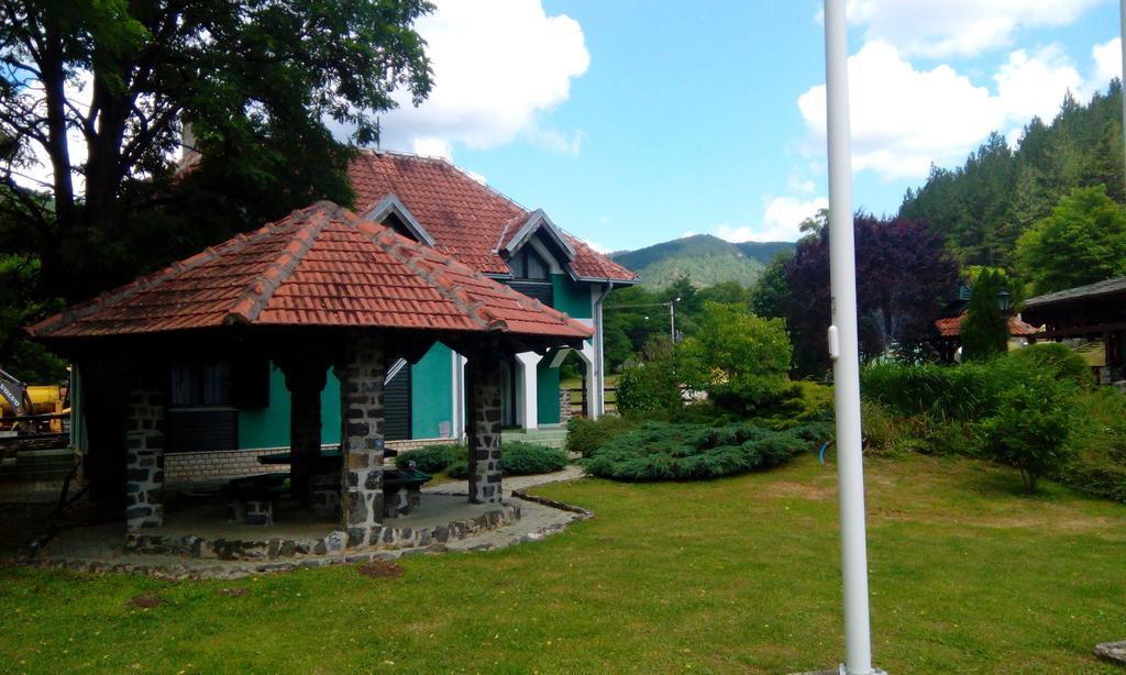 Planinska Kuca Vila Mokra Gora Exterior foto