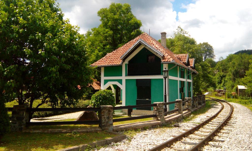 Planinska Kuca Vila Mokra Gora Exterior foto